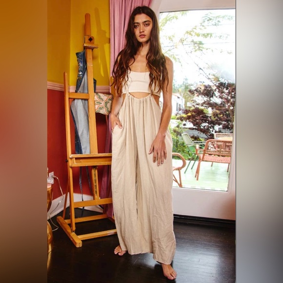 NWT Women’s Bucketlist light taupe boho wide leg solid knit textured suspenders - Picture 6 of 8